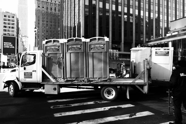 Best Affordable porta potty rental  in East Peoria, IL